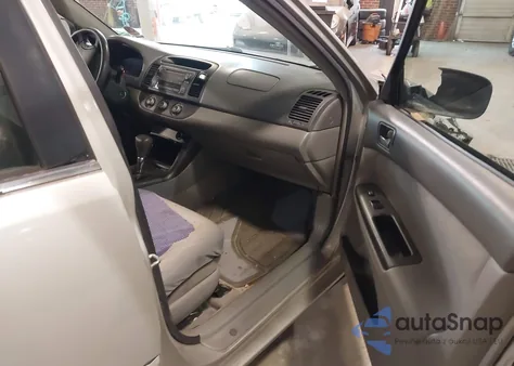 2006 Toyota Camry Std z USA, uszkodzony, nr VIN 4T1BE32K66U741292